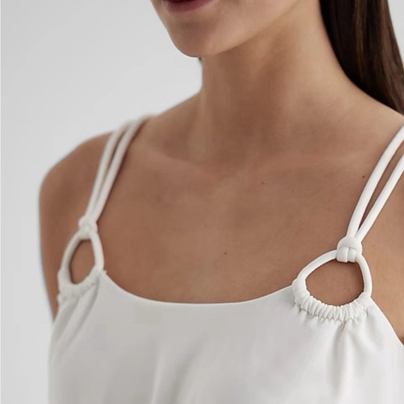 Express Women’s Tank Size XL Skimming Scoop Neck Double Strap Loop White NWT $54 - Picture 2 of 16